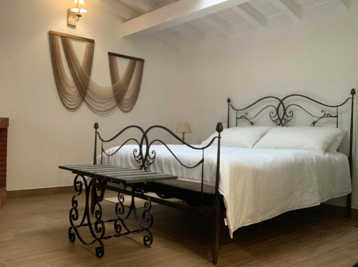 Comforthouse ลาดิสโปลี ภายนอก รูปภาพ